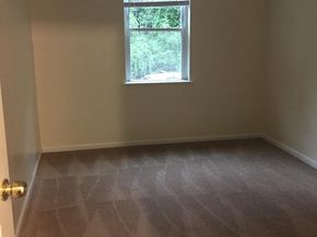 1 Brighton Village Drive, Broomall PA 19008