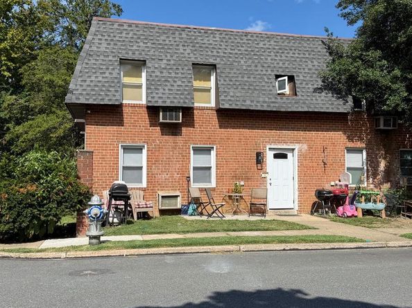 1 Brighton Village Drive, Broomall PA 19008