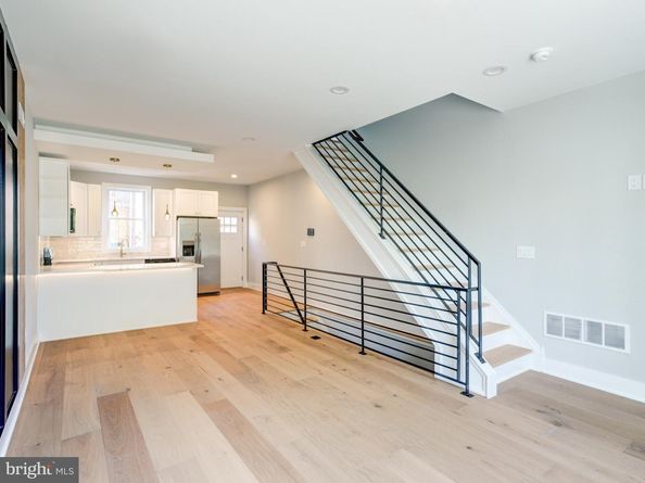 1933 N Leithgow Street, Philadelphia PA 19122