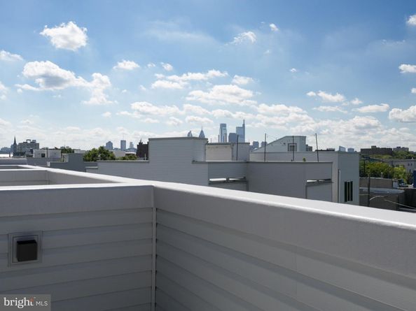 1933 N Leithgow Street, Philadelphia PA 19122