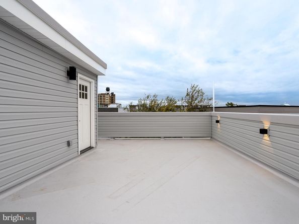 1933 N Leithgow Street, Philadelphia PA 19122