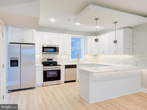 1933 N Leithgow Street, Philadelphia PA 19122