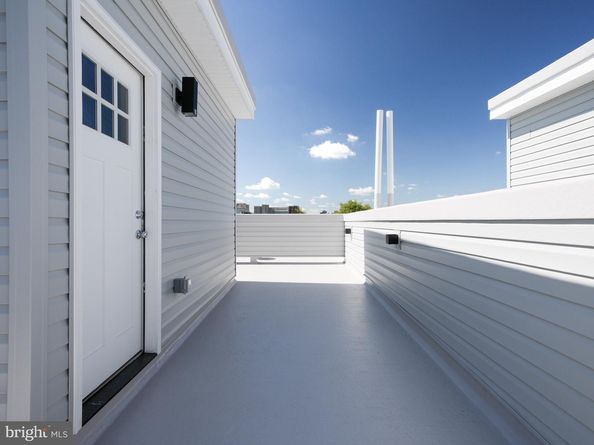 1933 N Leithgow Street, Philadelphia PA 19122