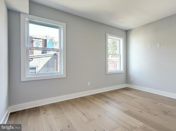 1933 N Leithgow Street, Philadelphia PA 19122