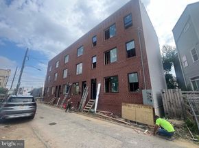 1933 N Leithgow Street, Philadelphia PA 19122