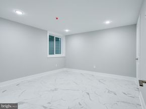 1933 N Leithgow Street, Philadelphia PA 19122