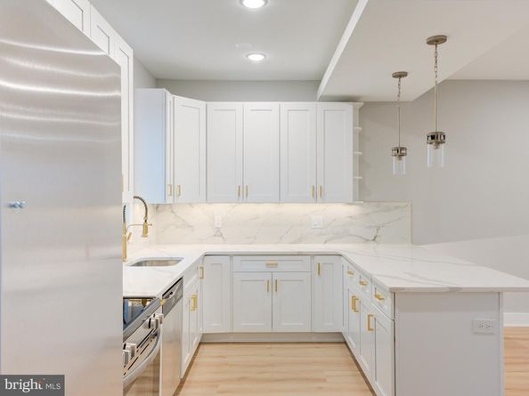 1933 N Leithgow Street, Philadelphia PA 19122