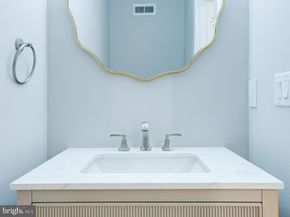 1933 N Leithgow Street, Philadelphia PA 19122