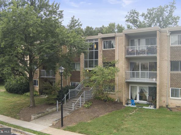 2902 Kings Chapel Road 13/6, Falls Church VA 22042