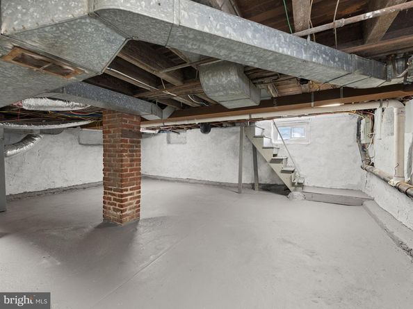 9 N Front Street, Darby PA 19023