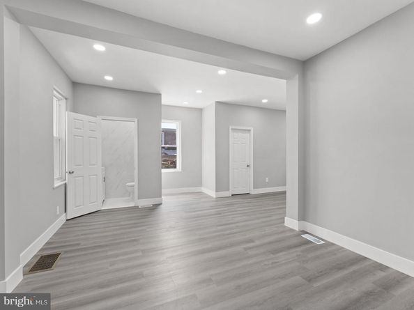 9 N Front Street, Darby PA 19023