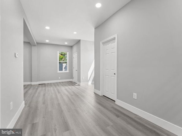 9 N Front Street, Darby PA 19023