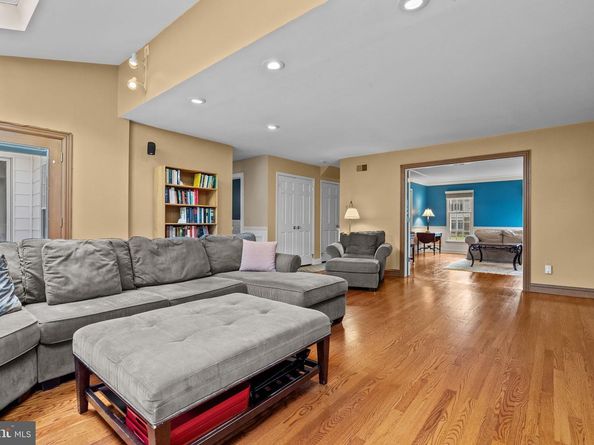 1306 Moon Drive, Yardley PA 19067