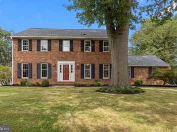 1306 Moon Drive