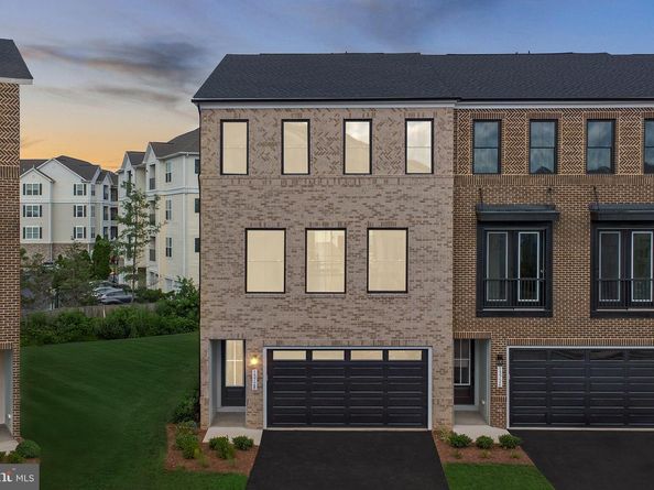 13728 Aviation Place, Herndon VA 20171