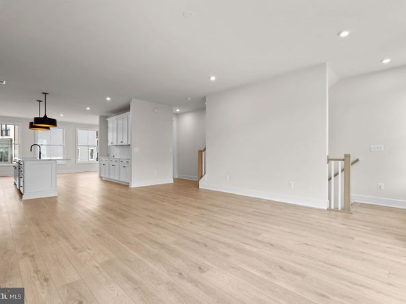 13728 Aviation Place, Herndon VA 20171