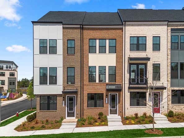 13728 Aviation Place, Herndon VA 20171