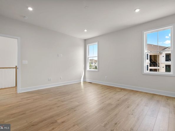 13728 Aviation Place, Herndon VA 20171