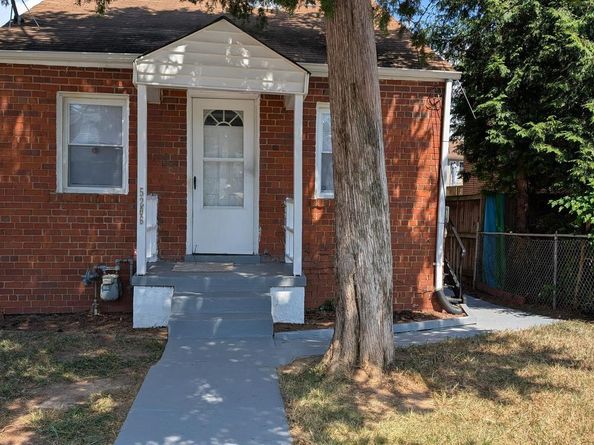 5206 Banks Place NE, Washington DC 20019