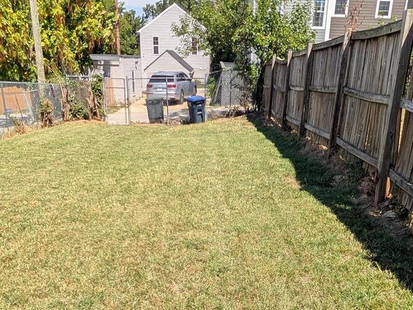 5206 Banks Place NE, Washington DC 20019