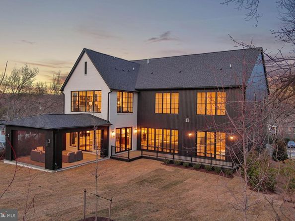 1446 Cola Drive, Mclean VA 22101