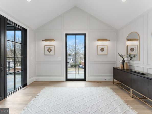 1446 Cola Drive, Mclean VA 22101
