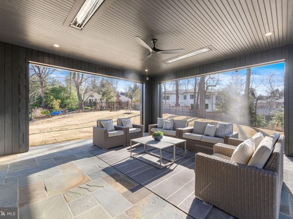 1446 Cola Drive, Mclean VA 22101