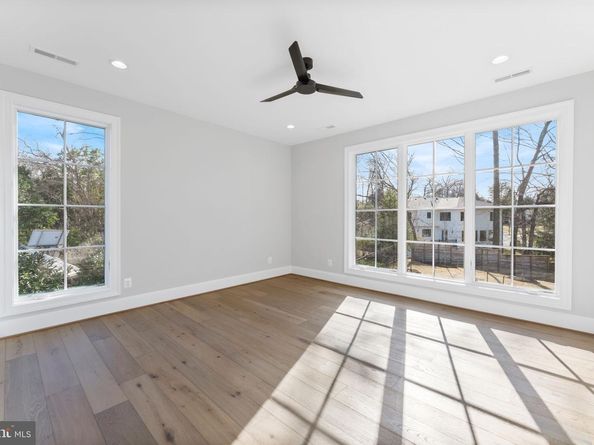 1446 Cola Drive, Mclean VA 22101