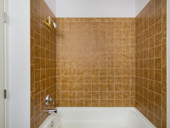 305 Carson Terrace, Huntingdon Valley PA 19006