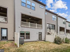 9267 Wood Violet Court, Fairfax VA 22031