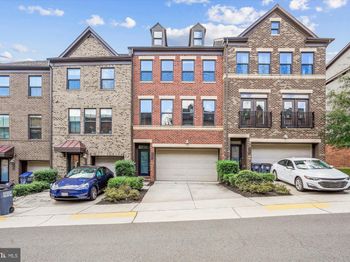 9267 Wood Violet Court