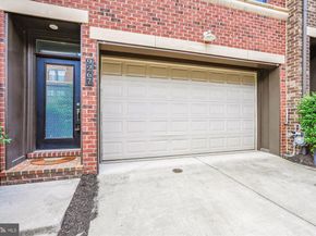 9267 Wood Violet Court, Fairfax VA 22031