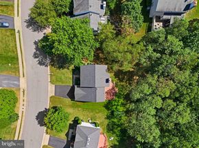 46823 Gunflint Way, Sterling VA 20164