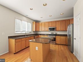 46823 Gunflint Way, Sterling VA 20164