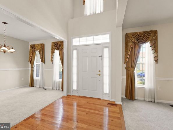 46823 Gunflint Way, Sterling VA 20164