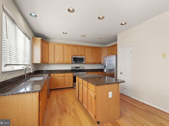 46823 Gunflint Way, Sterling VA 20164