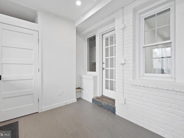 2228 40TH Street NW 1, Washington DC 20007