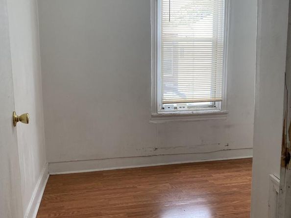 2516 S Marshall Street, Philadelphia PA 19148