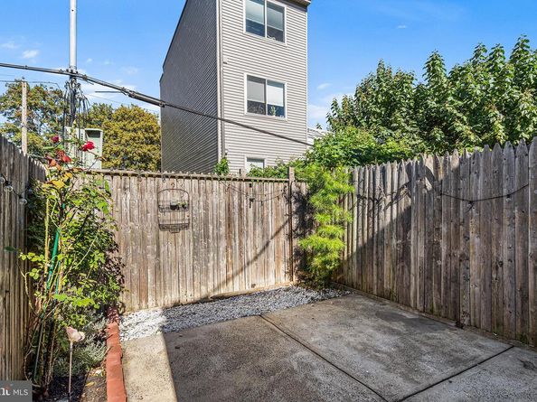 1837 E Albert Street, Philadelphia PA 19125