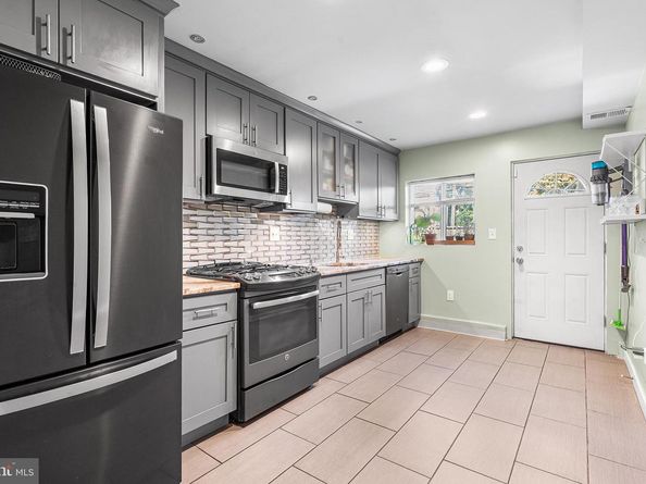 1837 E Albert Street, Philadelphia PA 19125
