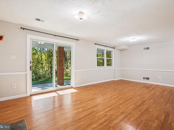 5300 1st Place N, Arlington VA 22203