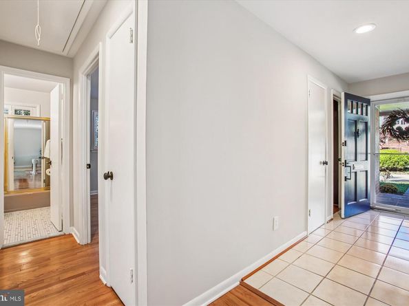 5300 1st Place N, Arlington VA 22203