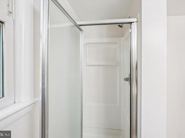 5300 1st Place N, Arlington VA 22203