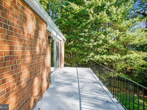 5300 1st Place N, Arlington VA 22203