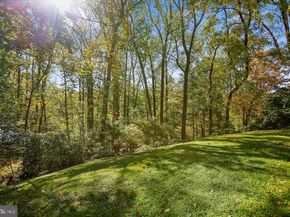 5300 1st Place N, Arlington VA 22203