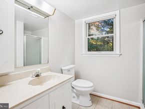 5300 1st Place N, Arlington VA 22203