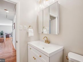 5300 1st Place N, Arlington VA 22203