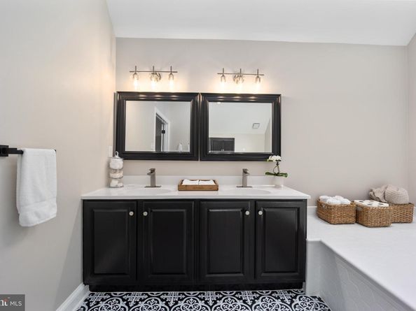 2910 Stover Trail, Doylestown PA 18902
