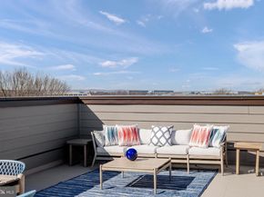 2167 Glacier Road, Herndon VA 20170
