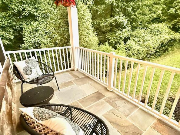 1294 Scotts Run Road, Mclean VA 22102